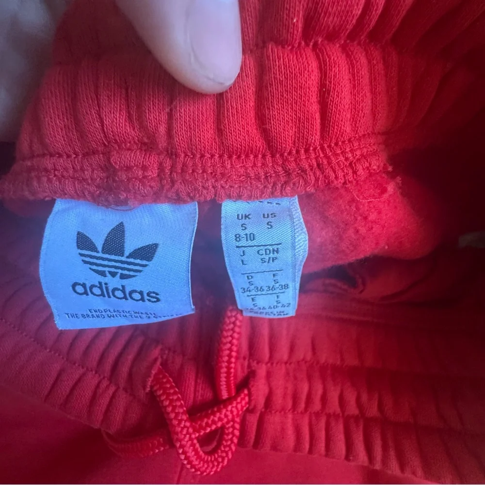 Men’s Adidas Red Jogger Pants SMALL - Picture 4 of 4